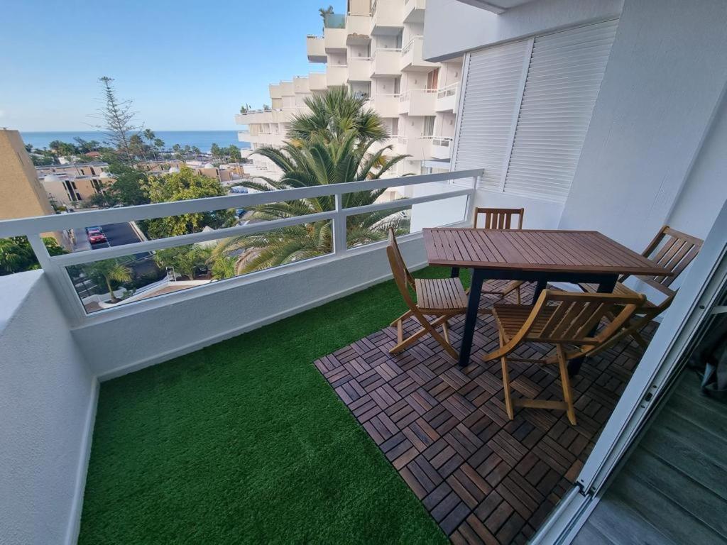 The White Waves Tf Holiday Apartment Las Americas Playa Feñabe Exteriör bild